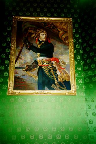 Dominant la grande salle: Bonaparte à Arcole, copie d'après Gros par  D.A. Antonelli, auteur des autres grands tableaux de cette salle.